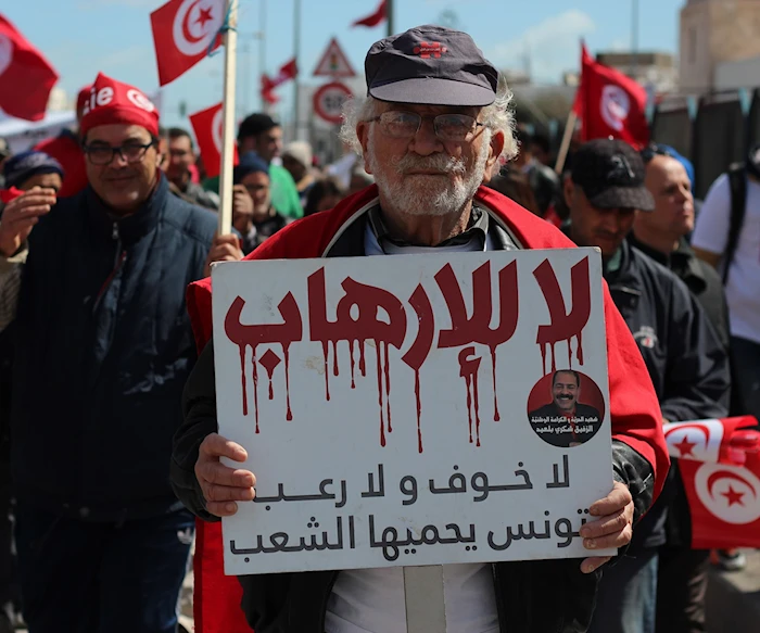 عودة الفتى الضال عودة الفتى الضال