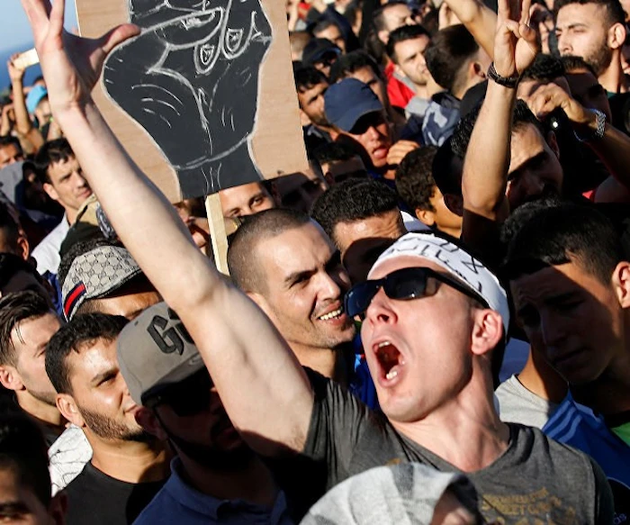 حراك الريف في المغرب.. نساء بين عدالة المطالب وتهم الانفصال حراك الريف في المغرب.. نساء بين عدالة المطالب وتهم الانفصال