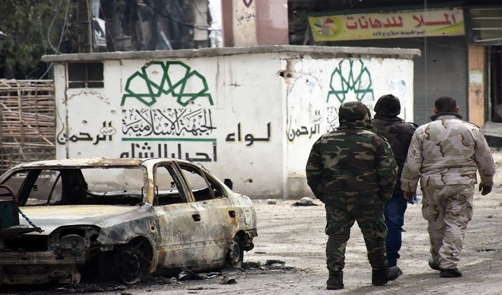 "هيئة تحرير الشام" تبدأ عملية انتزاع المناطق الحدودية من أحرار الشام.. وتغدّر بـ"جبهة ثوار سراقب"