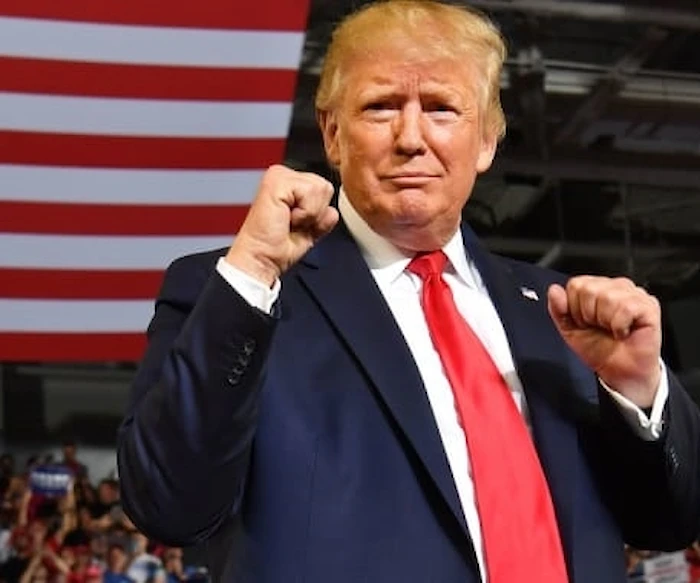 رئاسيات أميركا.. ترامب يفوز في "يوتيوب" و"فايسبوك" أم المعارك رئاسيات أميركا.. ترامب يفوز في "يوتيوب" و"فايسبوك" أم المعارك