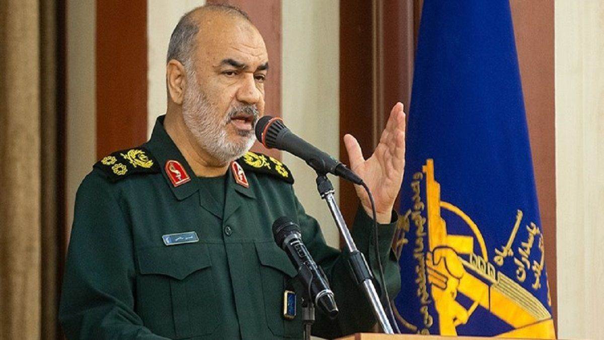اللواء سلامي: لقد بلغنا اليوم ذروة الحرب الشاملة والضروس ضد الأعداء