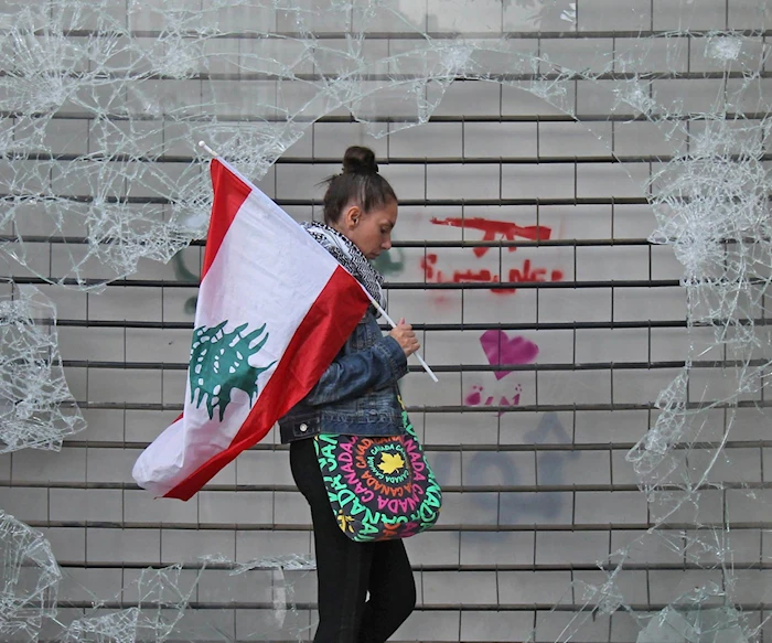 الإمارات اللبنانية غير المتحدة تعود إلى الانتداب الإمارات اللبنانية غير المتحدة تعود إلى الانتداب