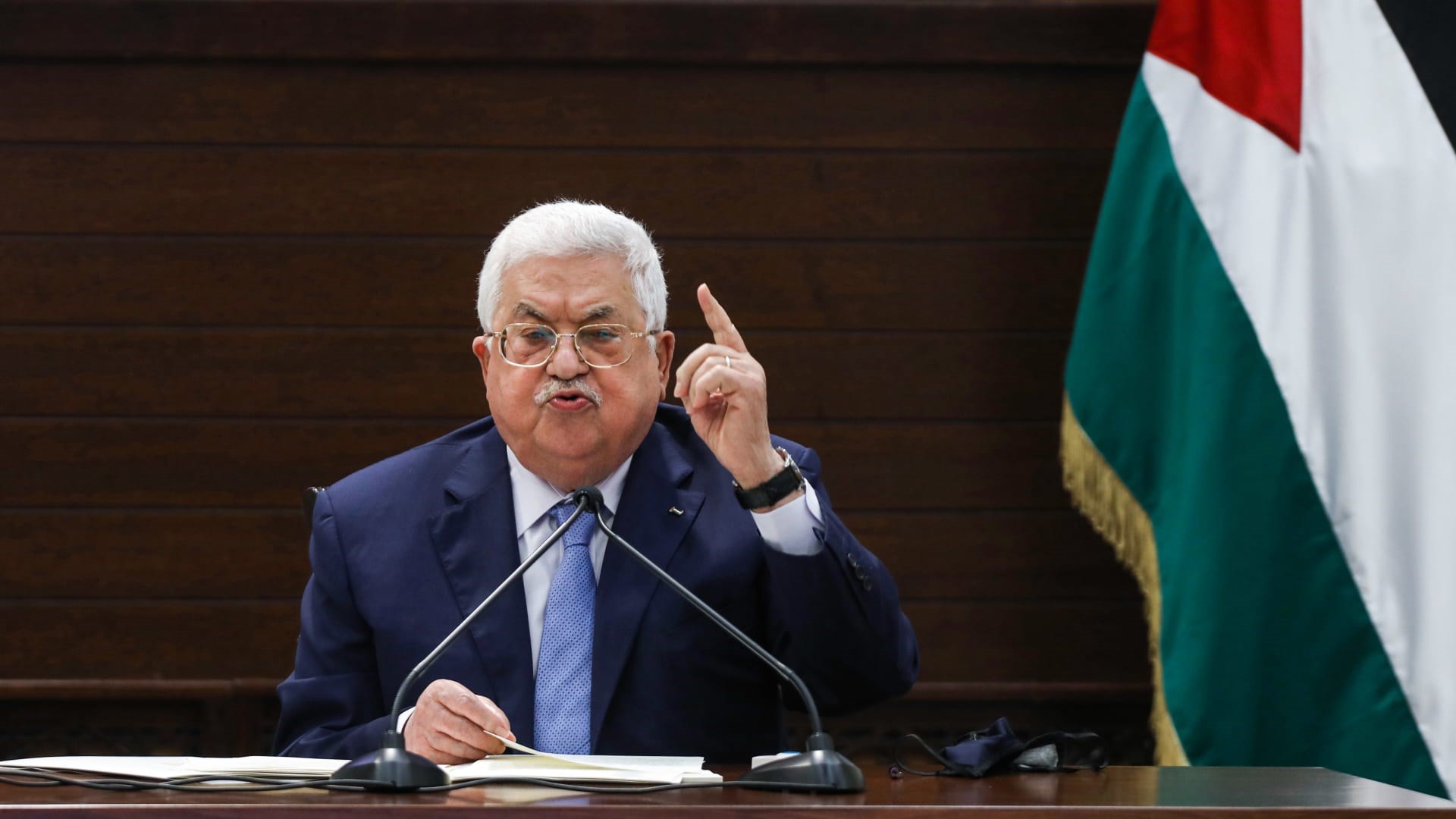  رئيس السلطة الفلسطينية محمود عباس 