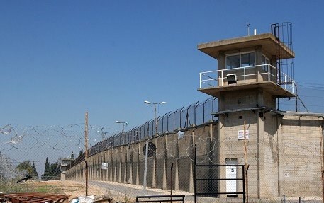هيئة الأسرى: استمرار الإنتهاكات الطبية بحق المعتقلين في سجون الاحتلال الاسرائيلي 