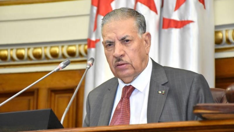 قوجيل: غانتس هدد الجزائر من المغرب