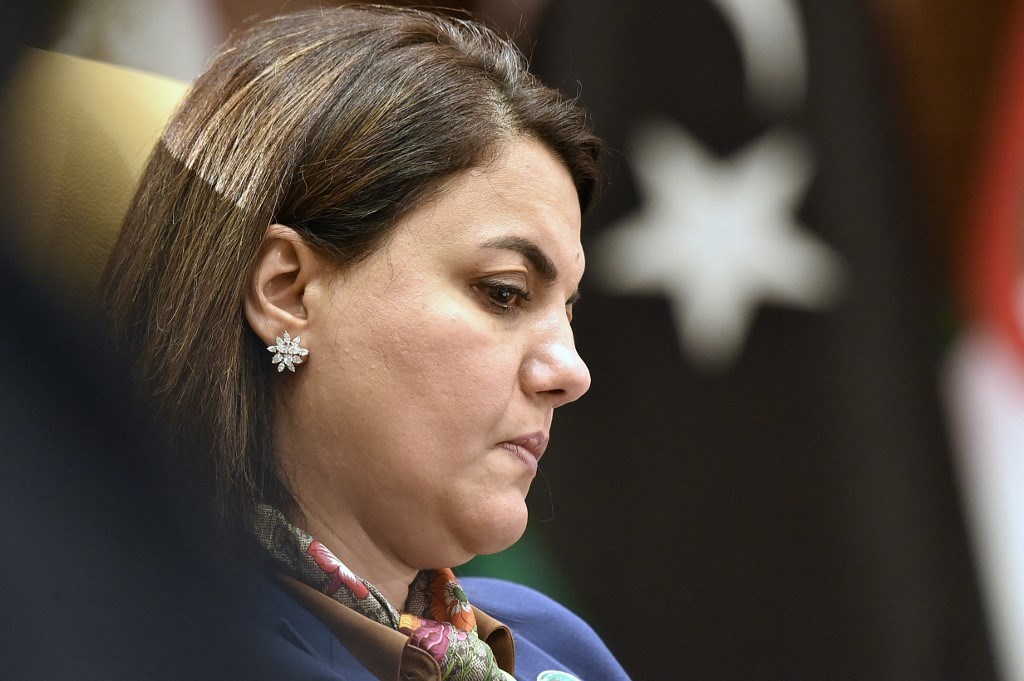 وزيرة الخارجية الليبية نجلاء المنكوش خلال اجتماع في الجزائر 30 آب / أغسطس 2021 (أ ف ب).