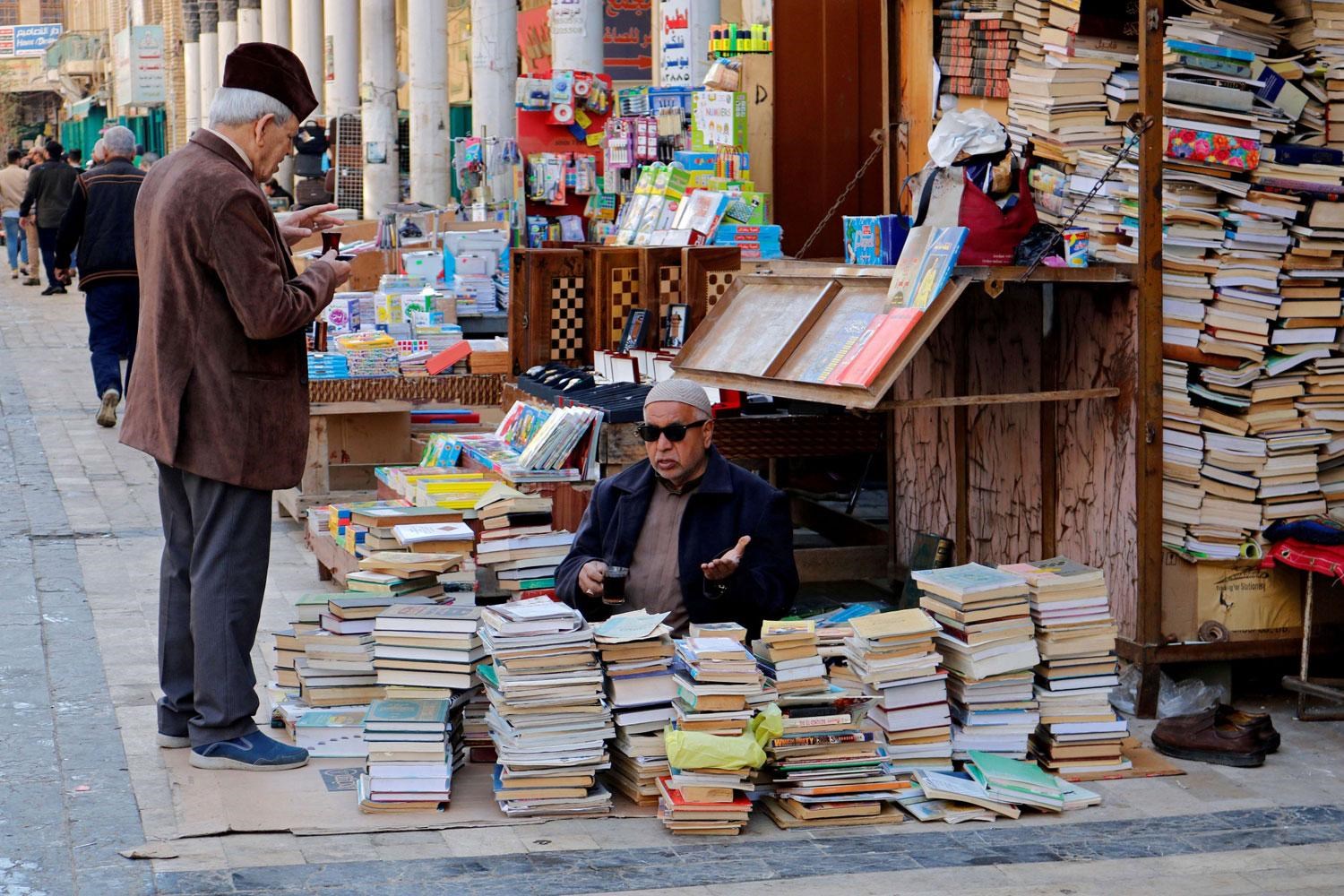 شارع المتنبي في بغداد