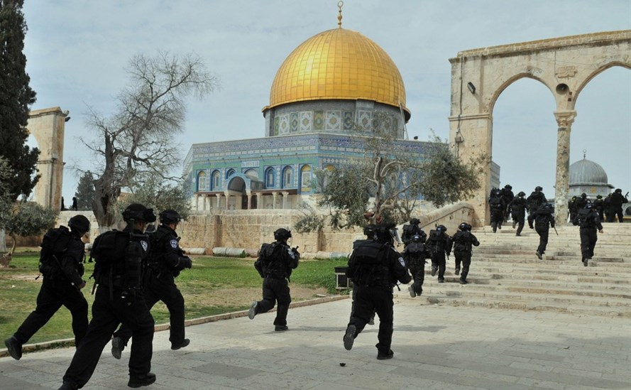 السلطات الفلسطينية تدين الانتهاكات الإسرائيلية المستمرة للمسجد الأقصى
