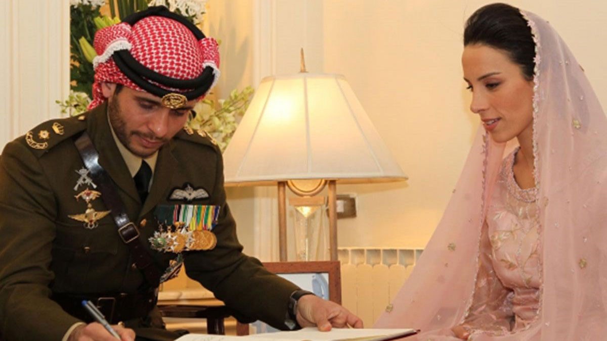 إعلام إسرائيلي: ضابط سابق في الموساد هو من تواصل مع زوجة الأمير حمزة