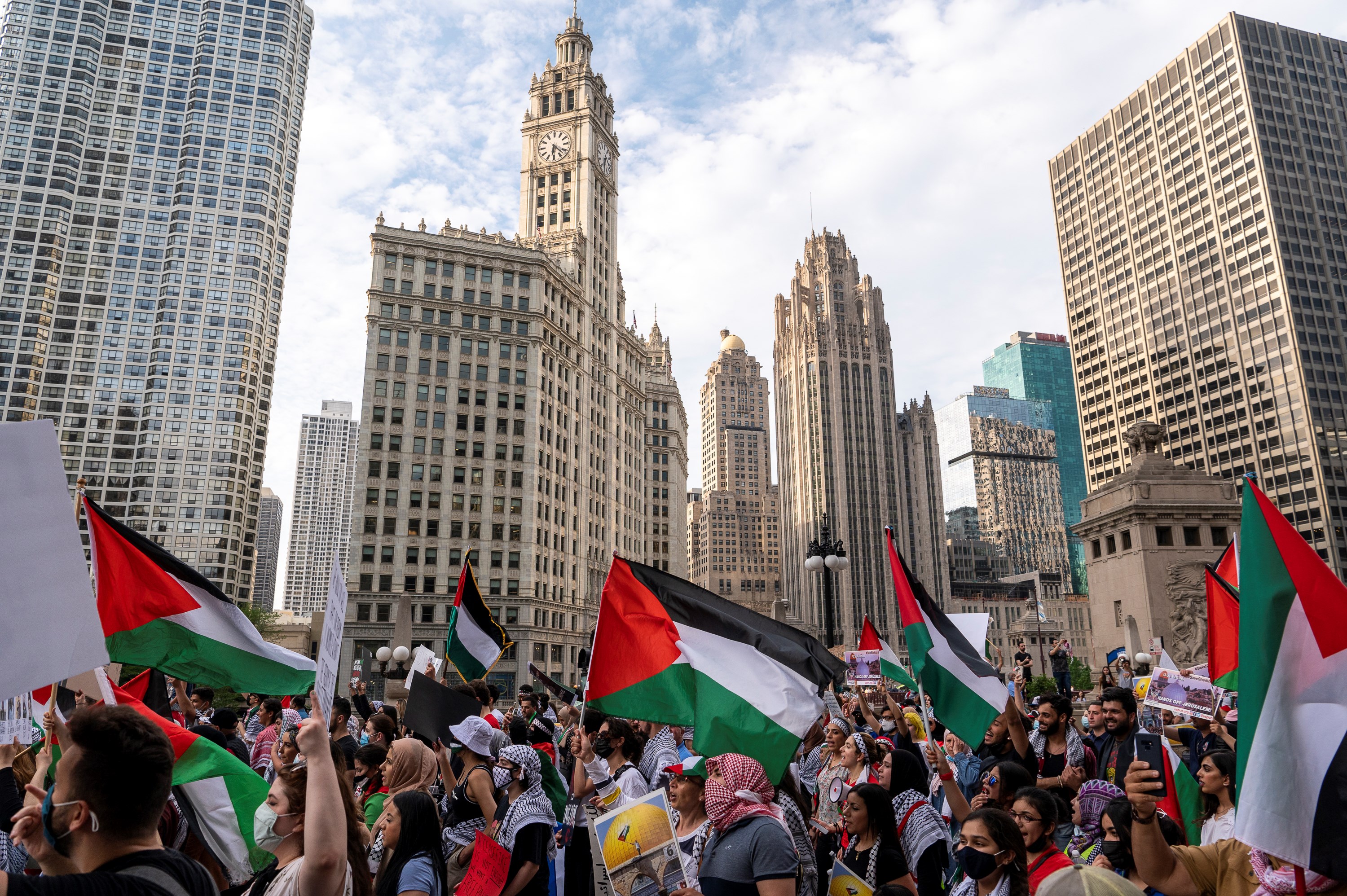 أكاديميون وطلاب أميركيون يدعمون نضال الشعب الفلسطيني ضد عنصرية الاحتلال