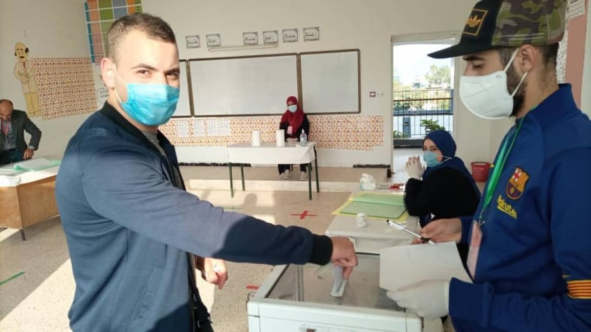 التصويت بدأ في 34 مكتباً متنقلاً تتوزع على مختلف المناطق