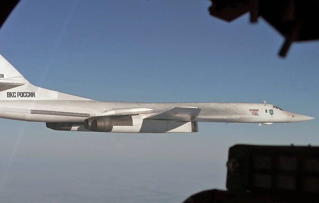 القاذفة الاستراتيجية الروسية Tu-160 الحاملة للصواريخ (وكالة تاس).