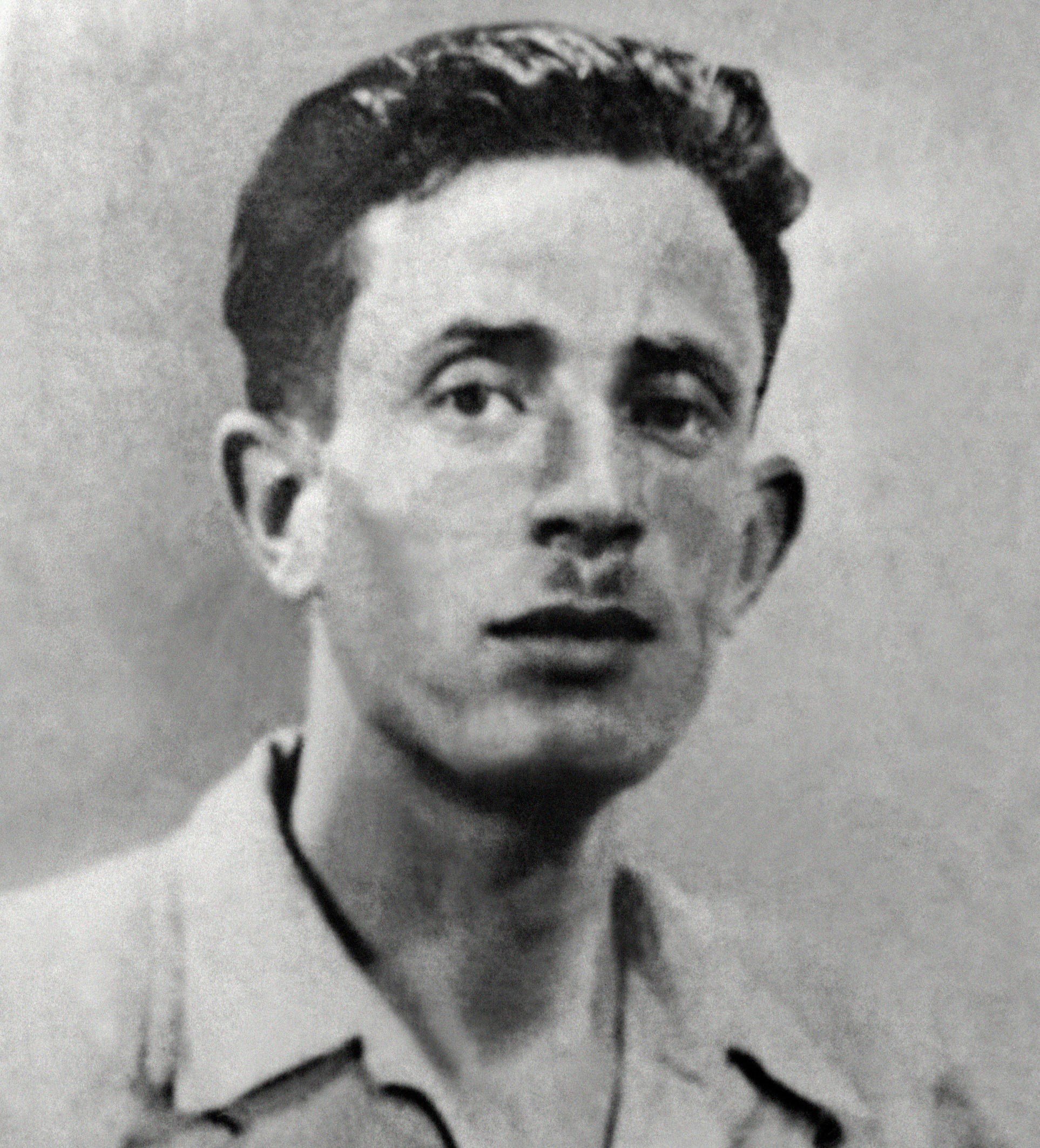 بطل الثورة الجزائرية الشهيد مصطفى بن بولعيد في ريعان شبابه