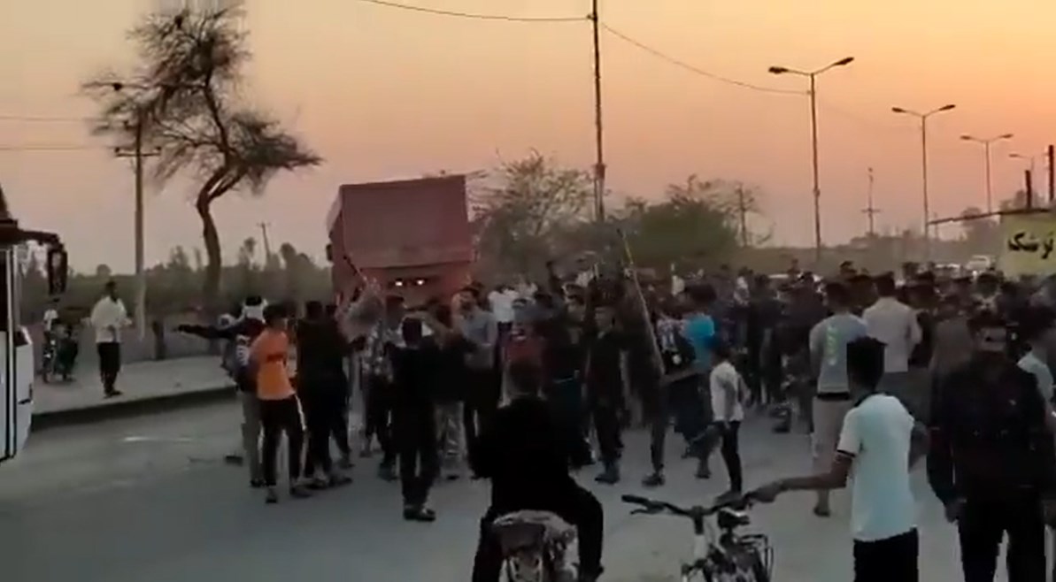 حركة الأحواز الإرهابية تنضم إلى تظاهرة في خوزستان