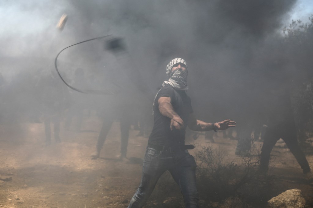 مواجهات بين الفلسطينيين والاحتلال في جمعة 