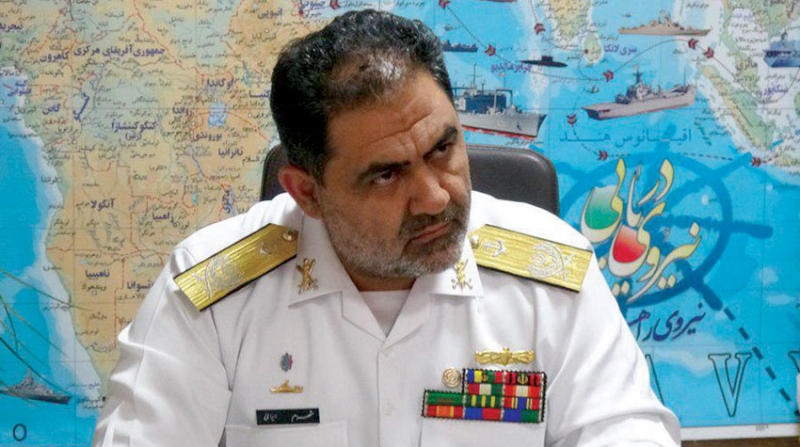 المرشد خامنئي يعين الأدميرال شهرام إيراني قائداً للقوة البحرية