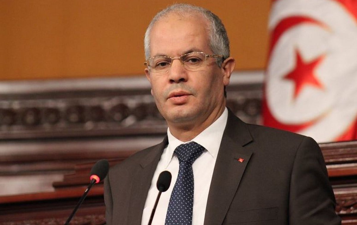 الحمامي يؤكّد مساندته للرئيس التونسي في كلّ ما بقوم به