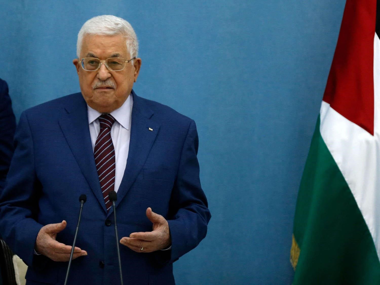 الرئيس الفلسطيني يلتقي بني غانتس في رام الله