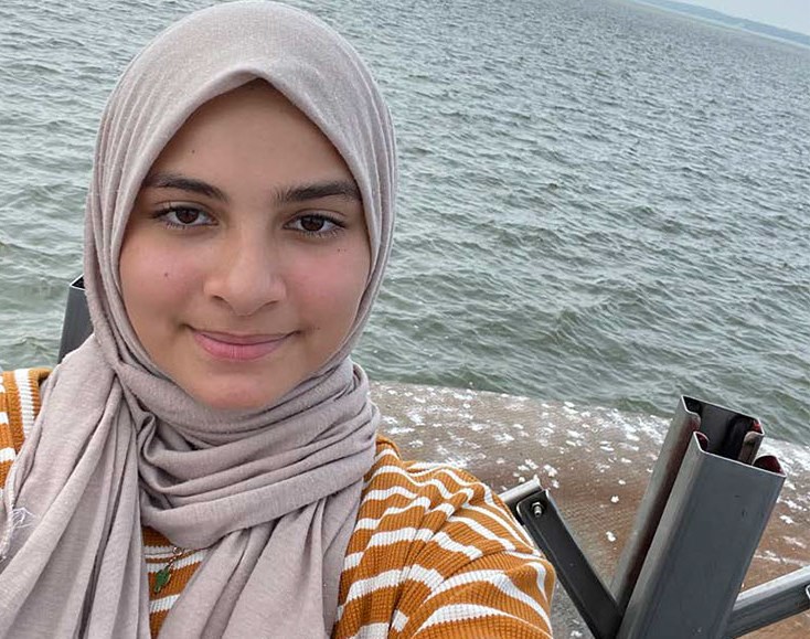  الطفلة من أصل فلسطيني لجين القطاوي.