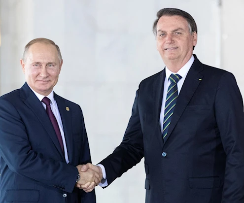 لقاء مرتقب بين الرئيس الصيني فلاديمير بوتين والرئيس البرازيلي جايير بولسونارو (صورة أرشيفية) لقاء مرتقب بين الرئيس الصيني فلاديمير بوتين والرئيس البرازيلي جايير بولسونارو (صورة أرشيفية)