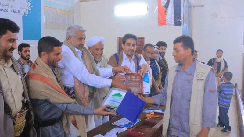 تكريم مبتكري أول حرّاثة يمنية الصنع 100%