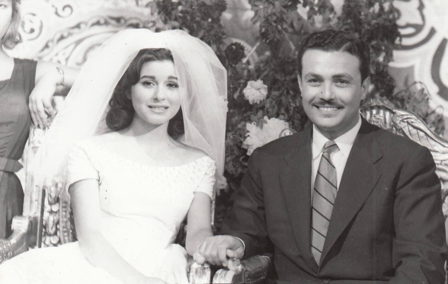 سائعة زواج سعاد حسني وصلاح ذوالققار أطلقها عامل إضاءة في فيلم موعد في البرج