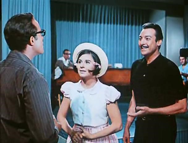 سعاد حسني ورشدي أباظة في لقطة من فيلم 