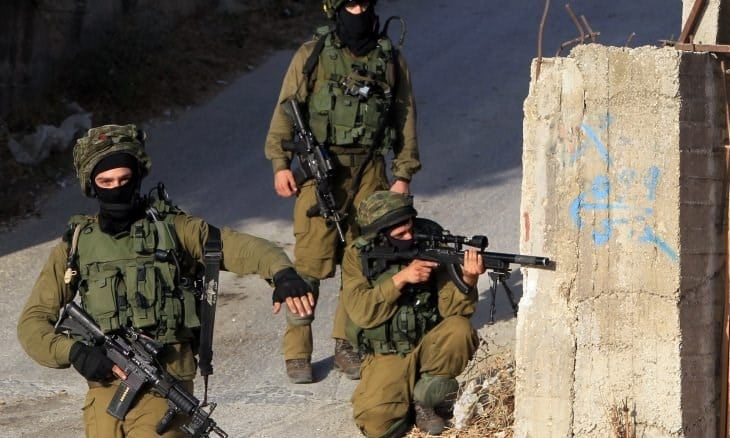 فلسطين المحتلة: استشهاد شاب وإصابة 3 آخرين برصاص الاحتلال في مخيم بلاطة