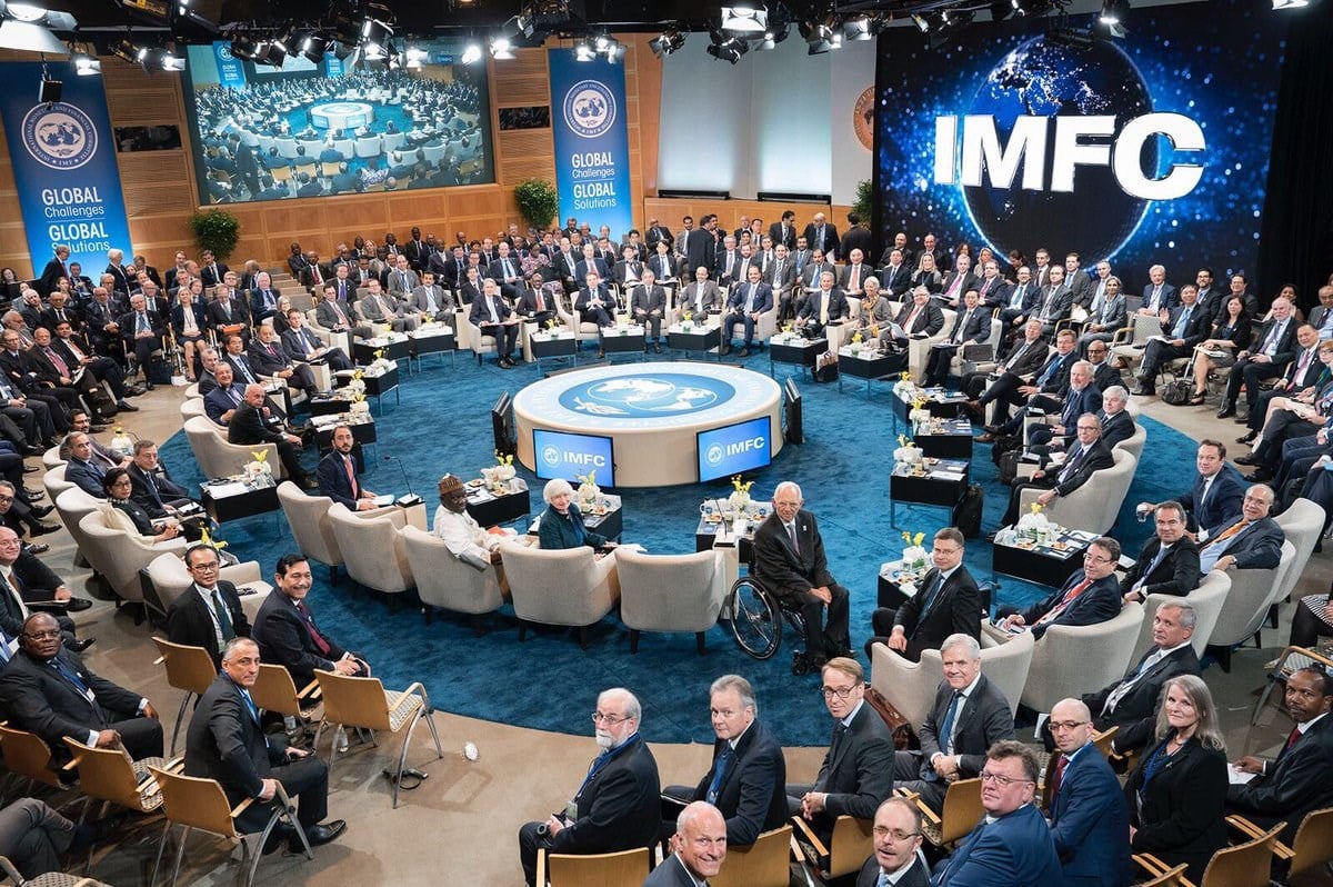 تتهم موسكو صندوق النقد الدولي بتمويل الصراع بين روسيا وأوكرانيا