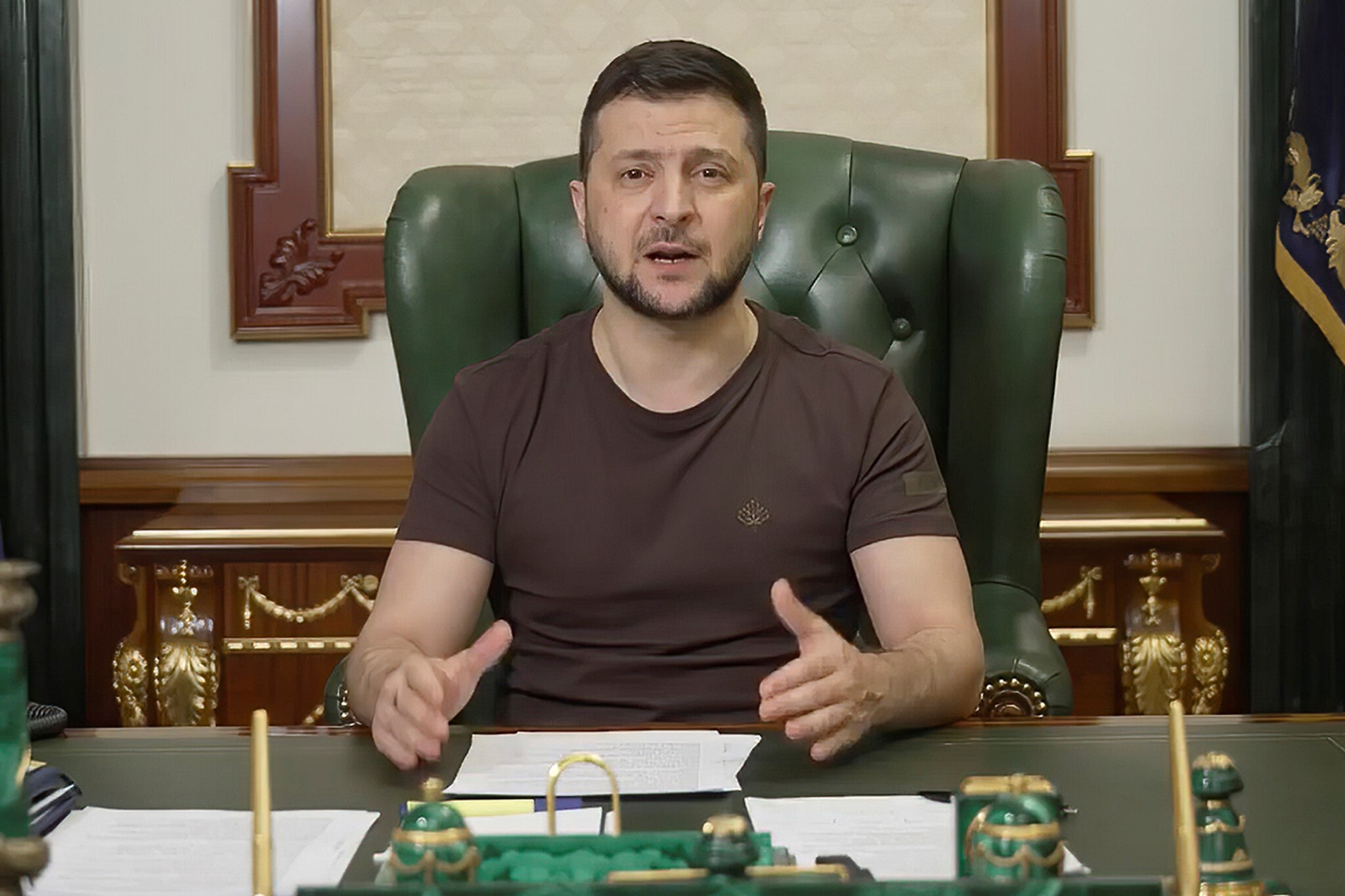  الرئيس الأوكراني فولوديمير زيلينسكي
