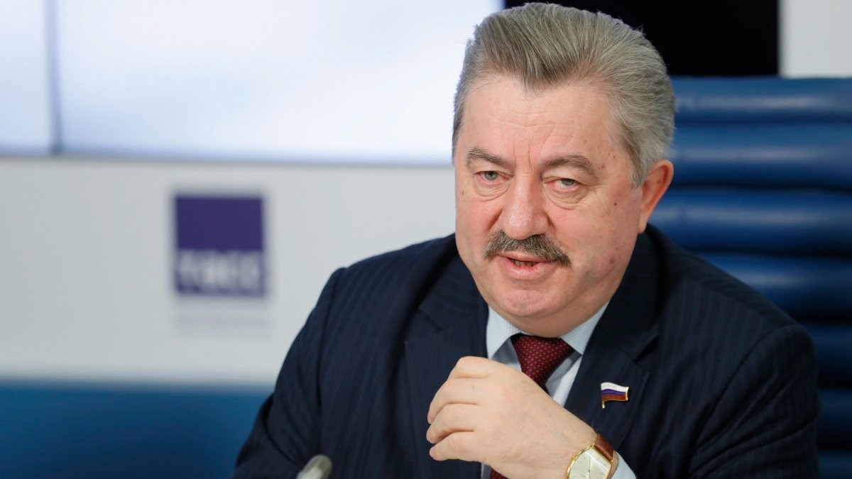 النائب الأول لرئيس لجنة مجلس الدوما لشؤون رابطة الدول المستقلة والتكامل الأوروبي الآسيوي، فيكتور فودولاتسكي