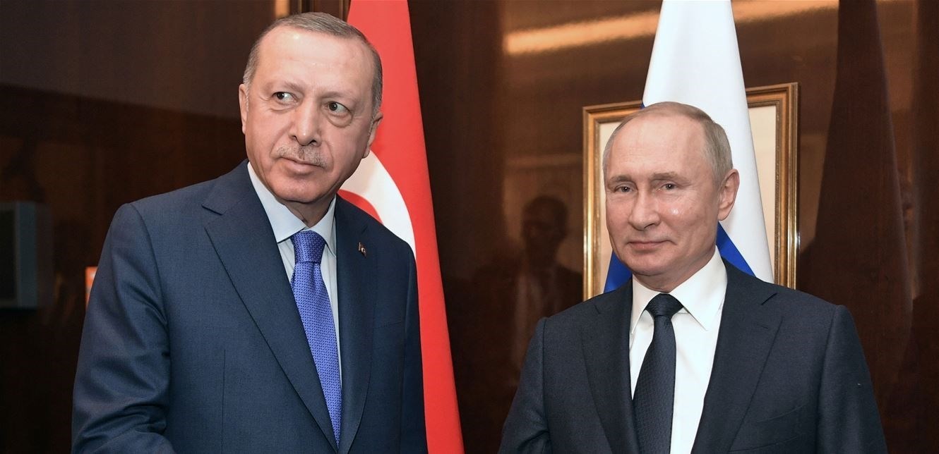 أردوغان يبلغ بوتين بأن تركيا مستعدة لتنظيم لقاء على أرضها