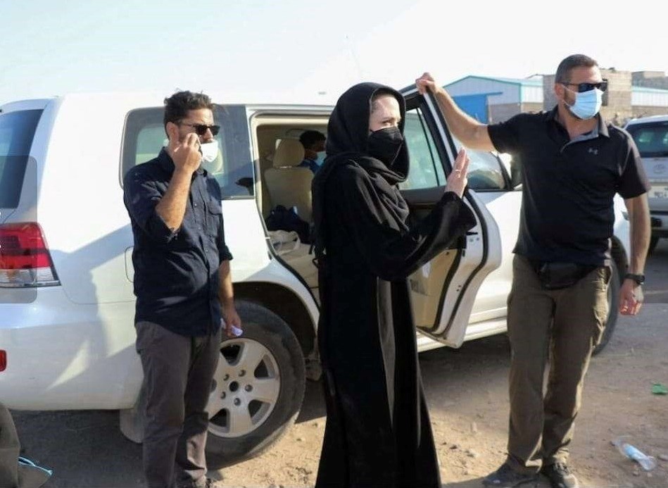 أنجلينا جولي من اليمن: يشهد أسوأ الأزمات الإنسانية 