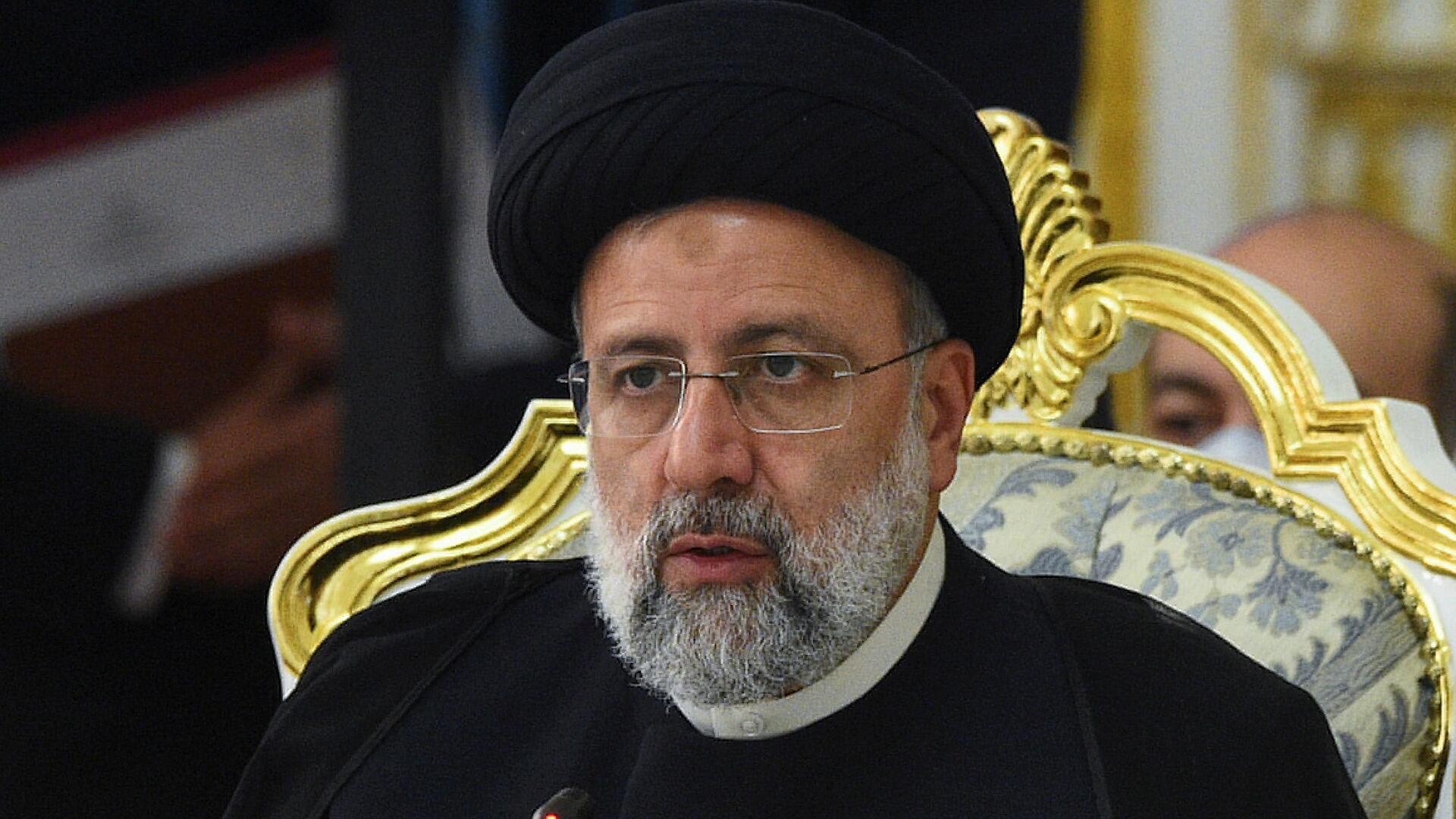 رئيسي: إيران تشعر بالمسؤولية تجاه الأعزاء الأفغان على النقيض من الأوروبيين