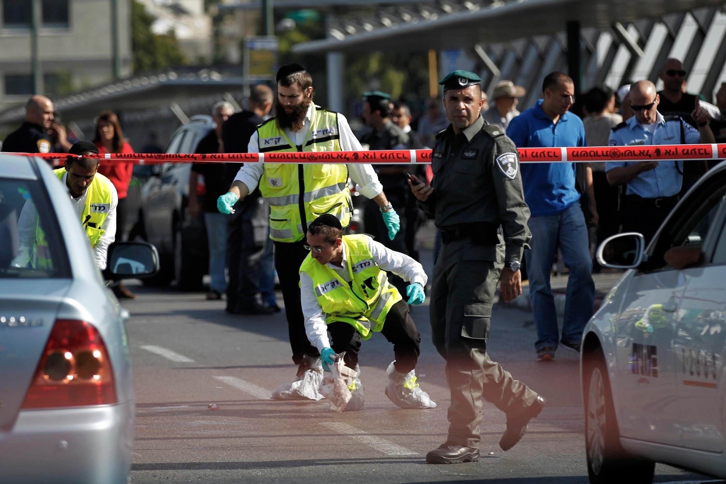 إصابة مستوطن بعملية طعن في الخليل.. واستشهاد المنفذة