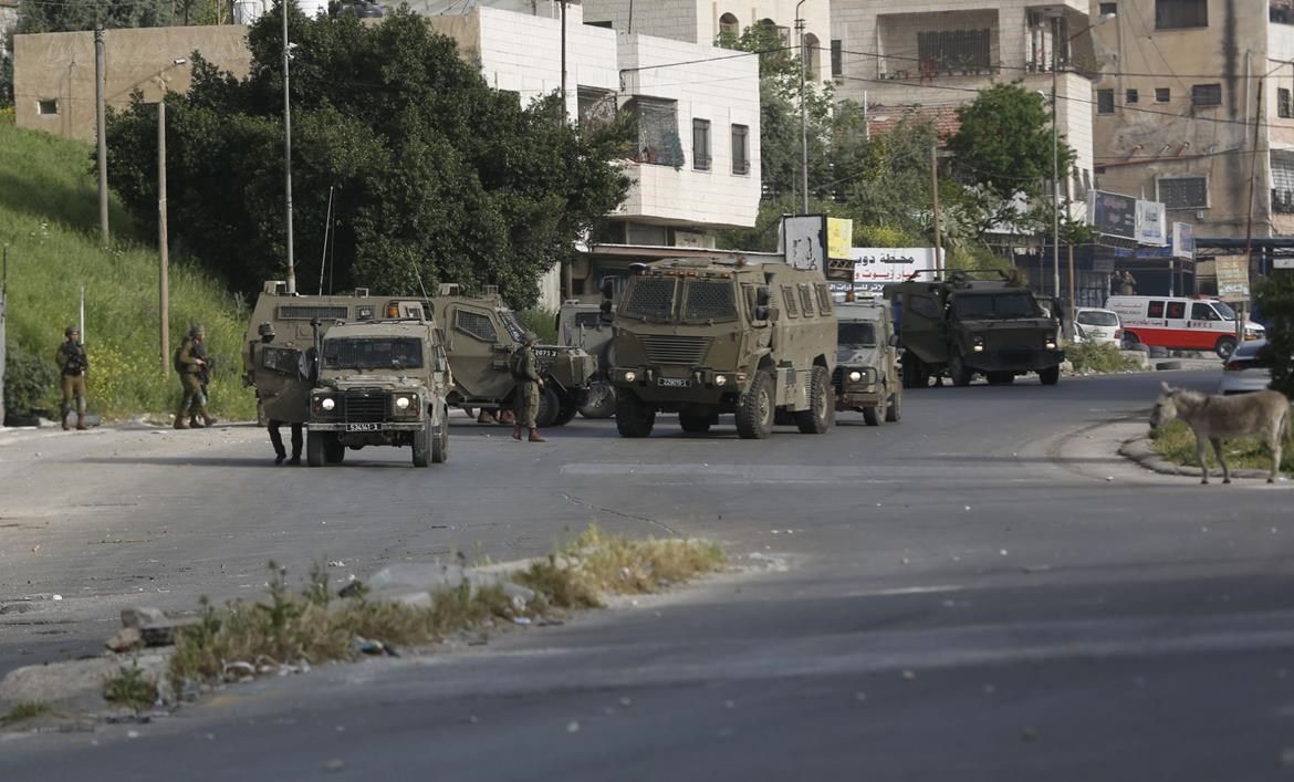 فلسطين: الشرطة الإسرائيلية تقتل عاملاً في عسقلان وتنسحب من جنين
