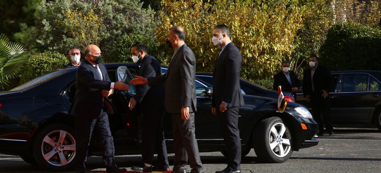 زار وزير الخارجية العراقي طهران والتقى نظيره الإيراني