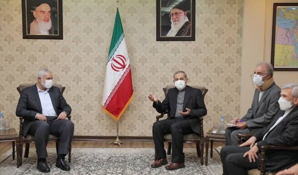 هنية يتلقى اتصالاً من مستشار القائد الأعلى للشؤون الدولية في إيران