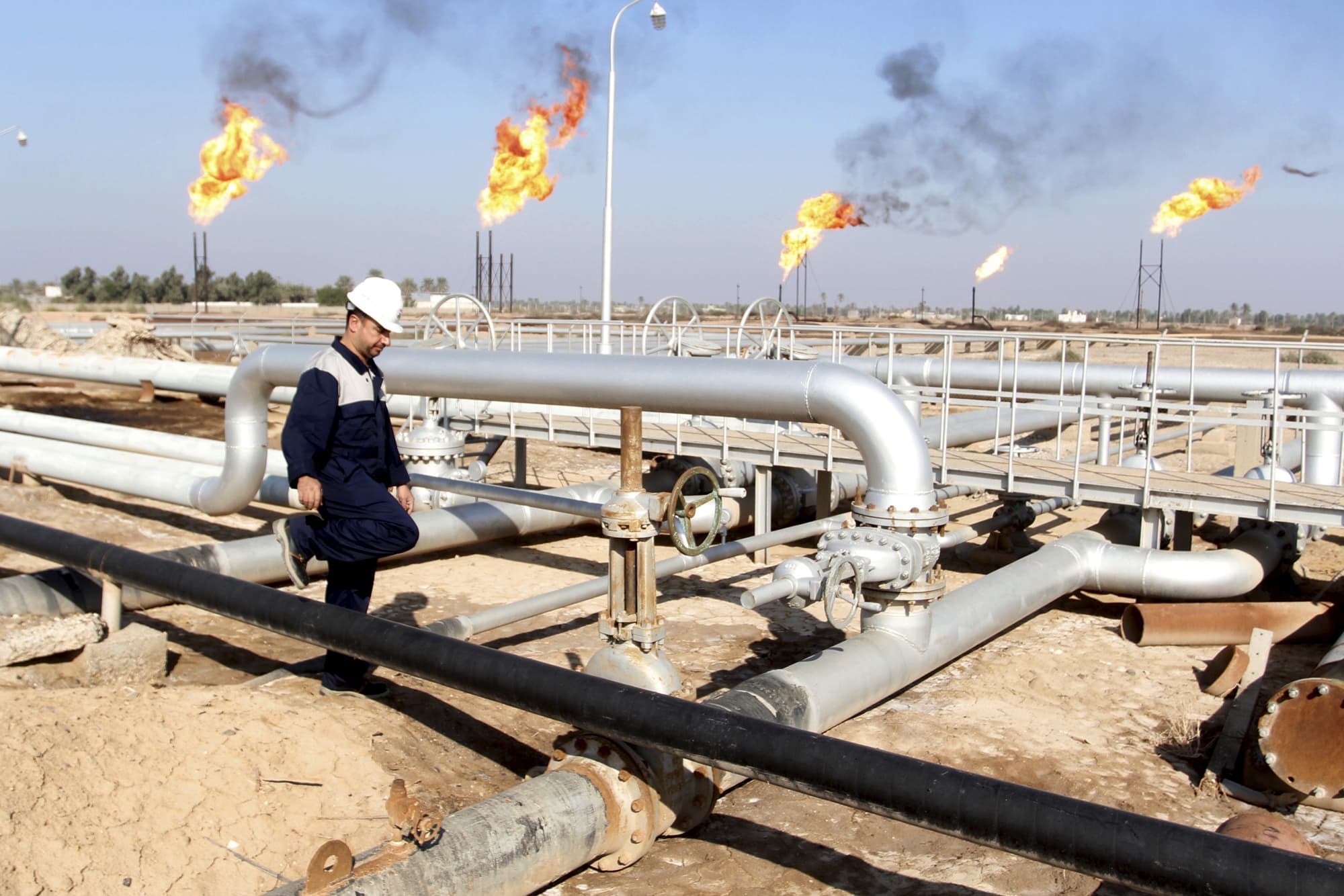 العراق يعتزم فتح أسواق جديدة في أوروبا لبيع نفطع بسبب تقلص الصادرات الروسية من الطاقة