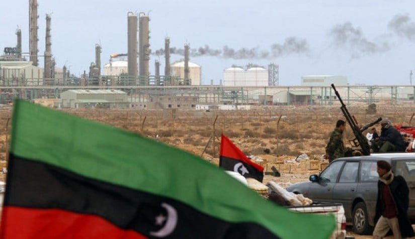 ليبيا.. الخلاف السياسي يجعل إنتاج النفط في أدنى مستوى منذ شهور