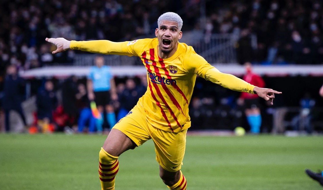 برشلونة يجدد عقد أراوخو