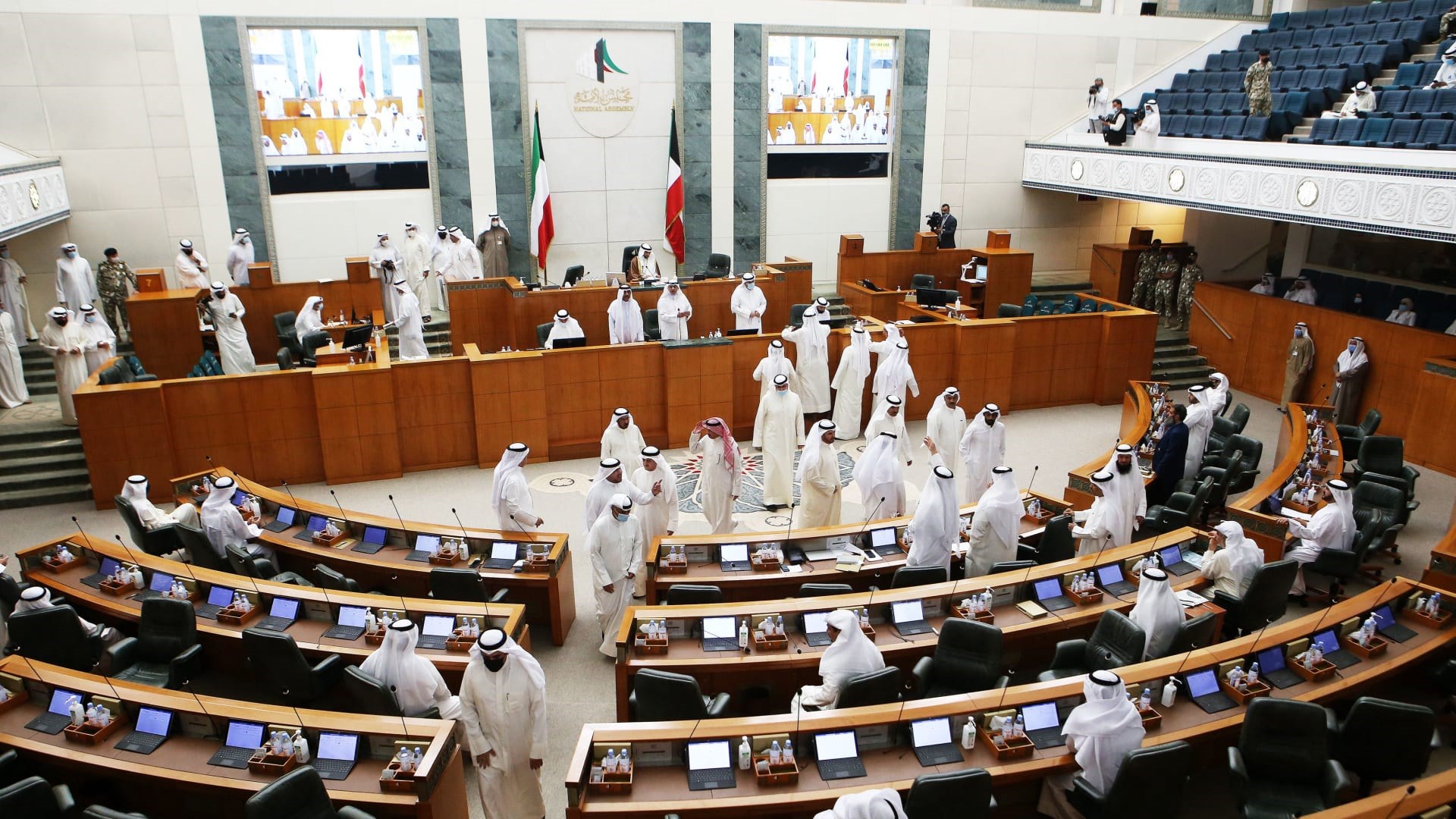 رئيس الوزراء الكويتي يقدم استقالة الحكومة إلى ولي العهد