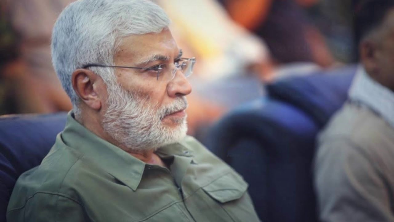 حرس الثورة الإيراني يصنع سفينة 