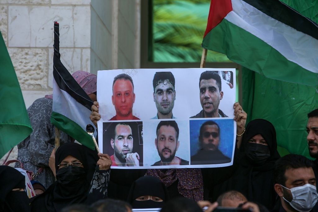 محكمة الاحتلال تقضي بالسجن 5 سنوات وغرامة مالية على أسرى نفق الحرية