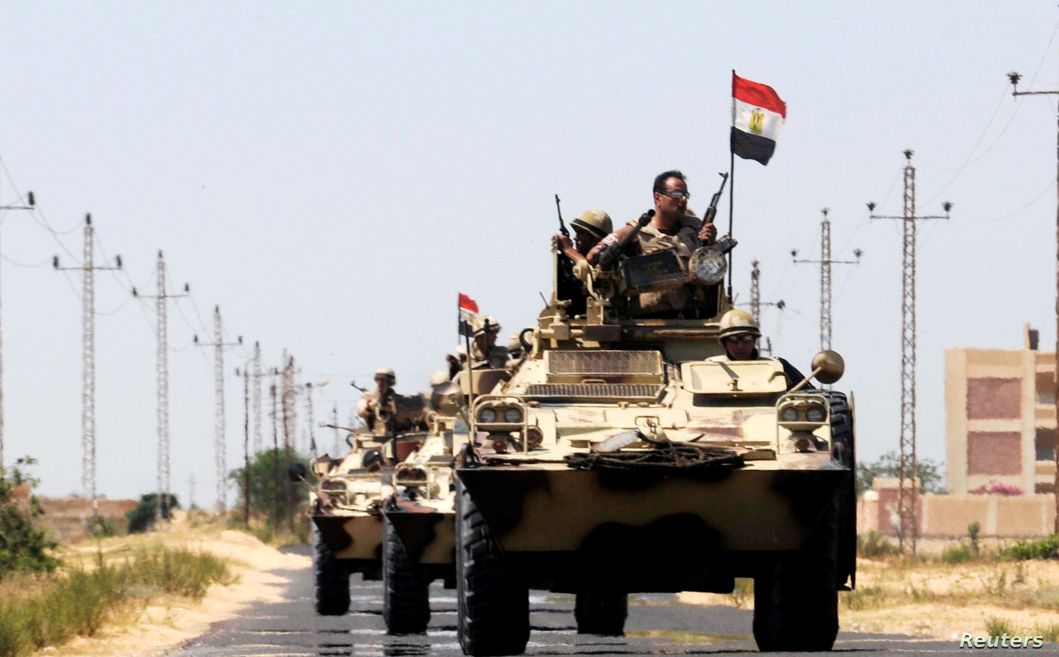 القوات المسلحة المصرية تلاحق العناصر الإرهابية في شمالي سيناء وتقتل 10 منهم