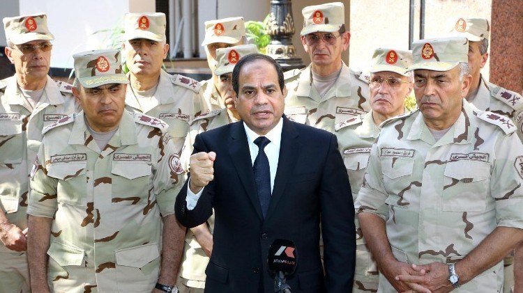 السيسي يوجّه باستكمال تطهير مناطق في شمالي سيناء من الإرهاب