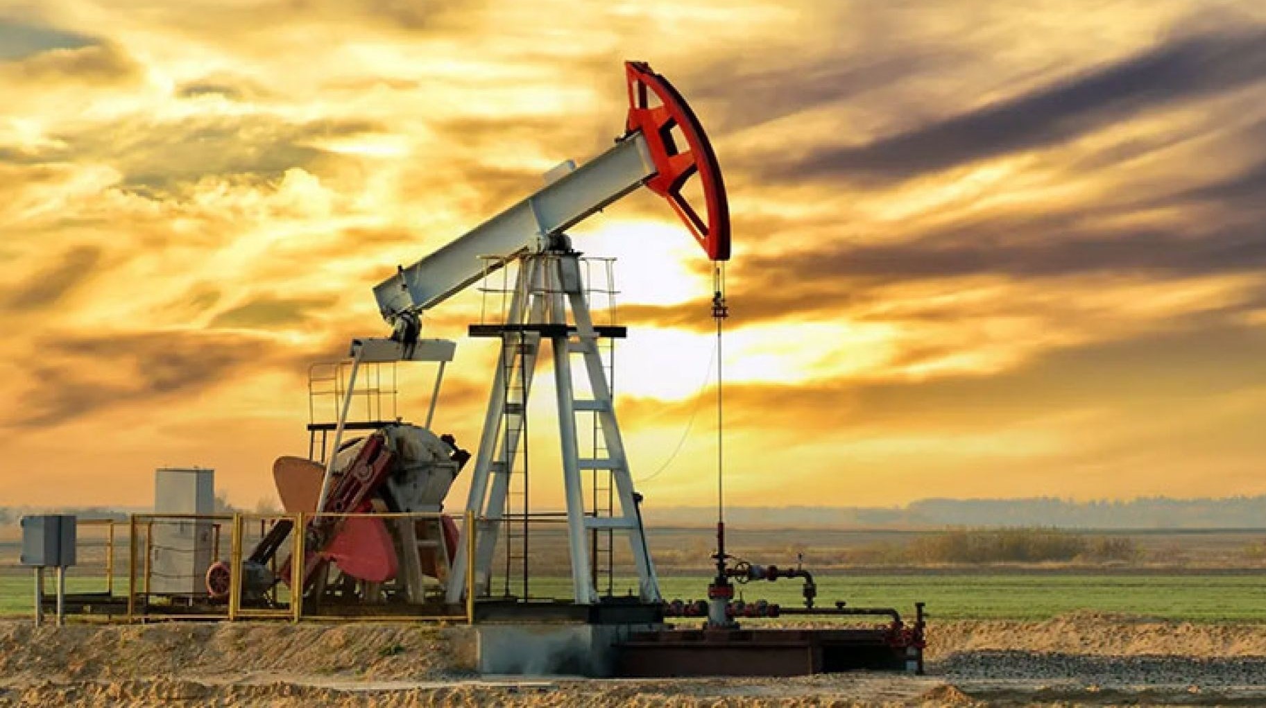 تراجع أسعار النفط 5% جرّاء تدابير الإغلاق في الصين والقلق المرتبط بالتضخم