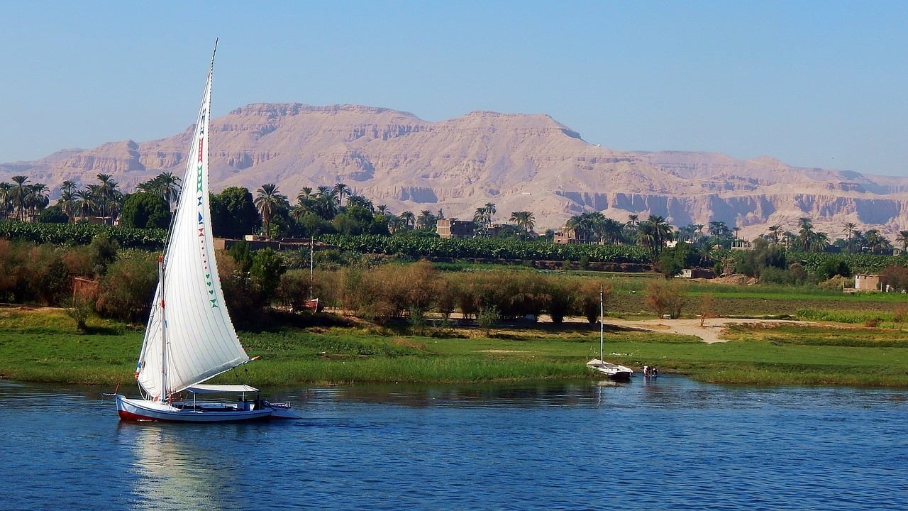  النيل هو أطول نهر في العالم