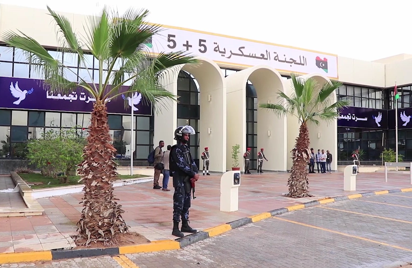 أعضاء اللجنة العسكرية شددوا على التمسّك بوقف إطلاق النار في ليبيا (أرشيف).