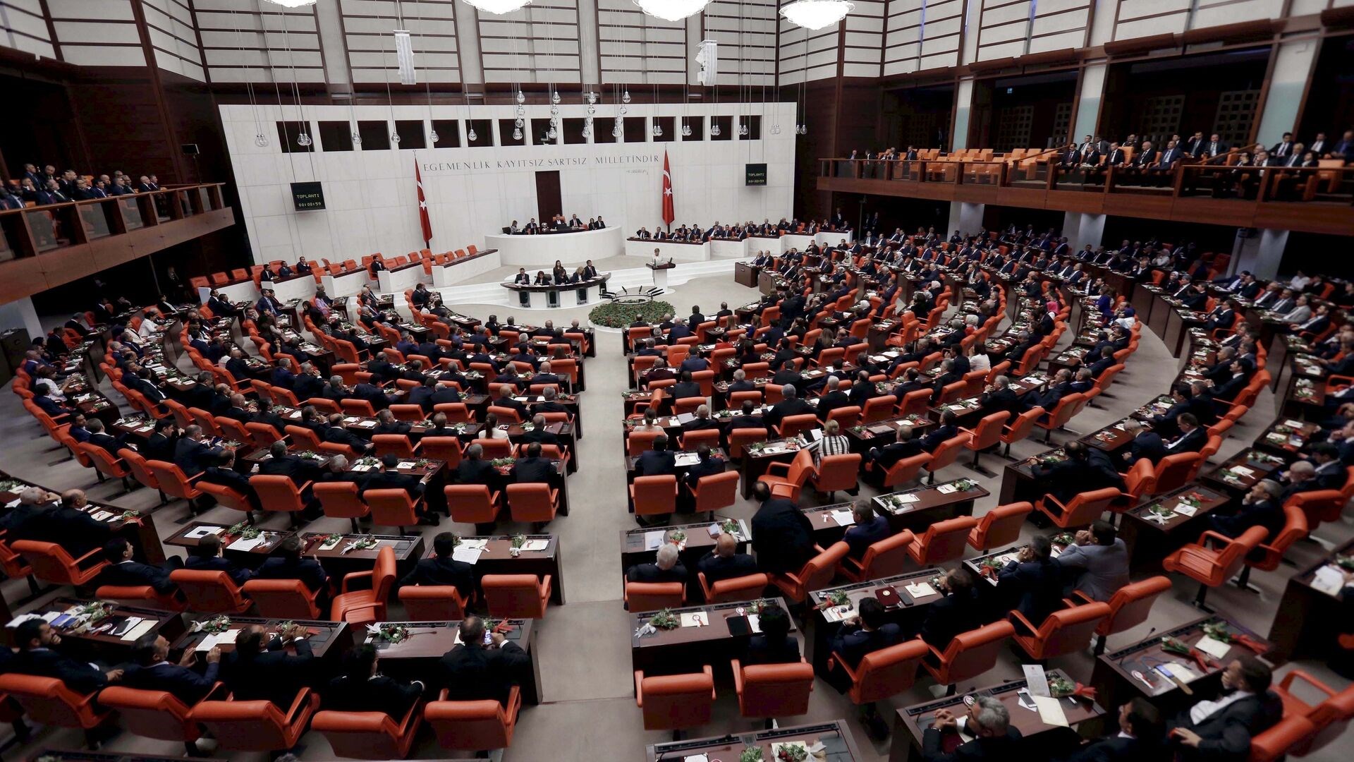 البرلمان التركي يصادق على تمديد عمل قوات عسكرية تركية في ليبيا لمدة 18 شهراً